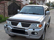 Mitsubishi Pajero Sport 1996–2007 Motorkapdeflector (SIM) foto 1