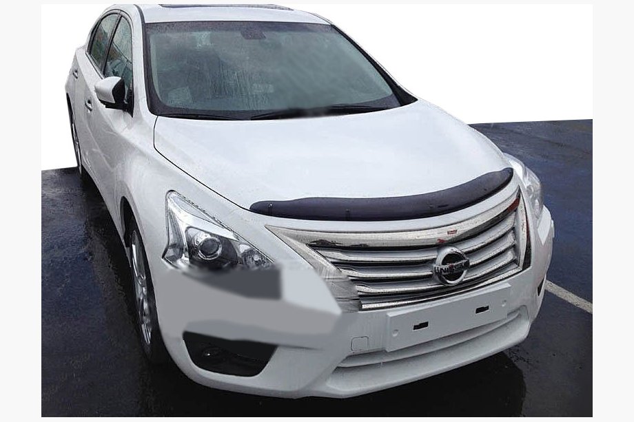 Nissan Teana 2014– Motorkapdeflector 2013+ (SIM) Image