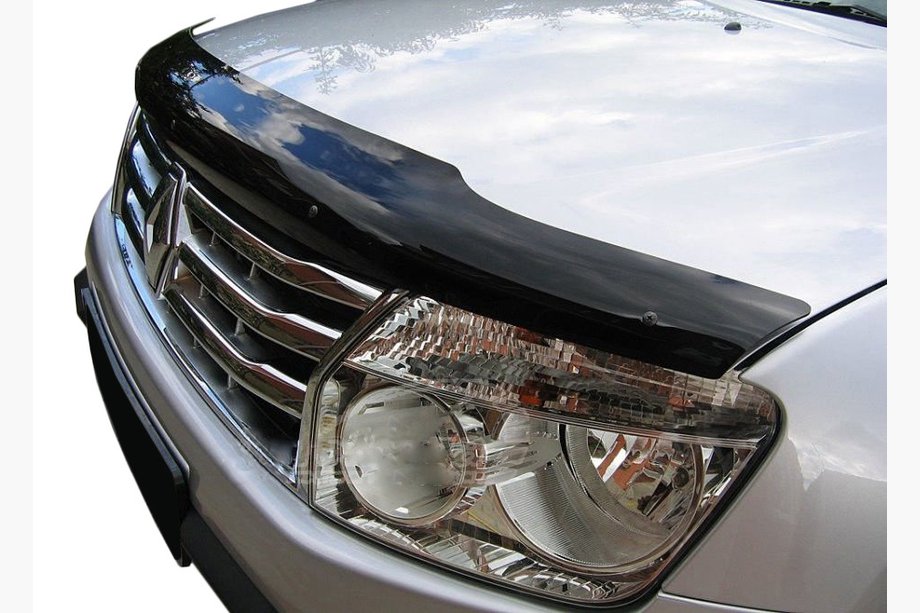 Renault Duster 2008–2017 Motorkapdeflector (SIM) Image
