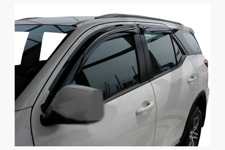 Toyota Fortuner 2015– Raamwindschermen (set 4 stuks, SIM) Image