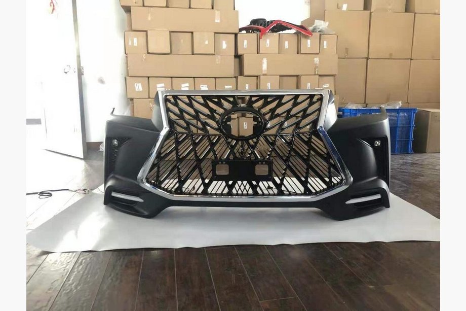 Toyota Hilux 2015– Voorbumper Lexus-design V1 (voor 2015-2020) Image