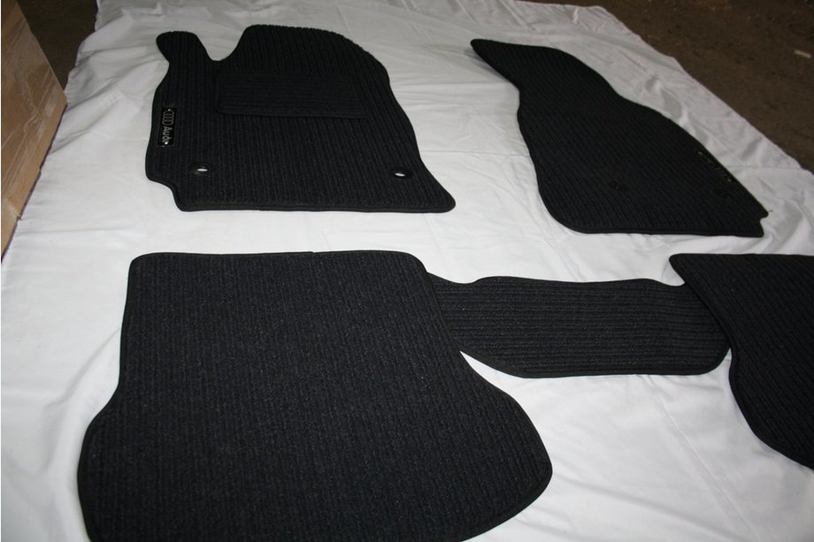 Audi 100 C4 1990–1994 Textielen automatten voor interieur (Corona) Image