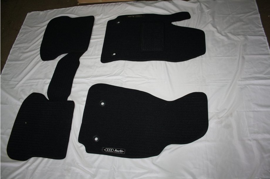 Audi A2 1999–2005 Textielen automatten voor interieur (Corona) Image