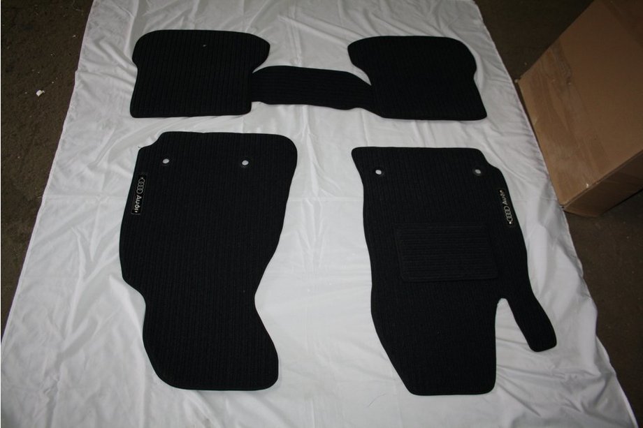Audi A4 B5 1994–2001 Textielen automatten voor interieur (Corona) Image