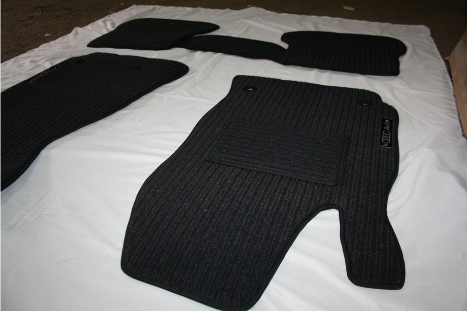 Audi A4 B7 2004–2008 Textielen automatten voor interieur (Corona) Image