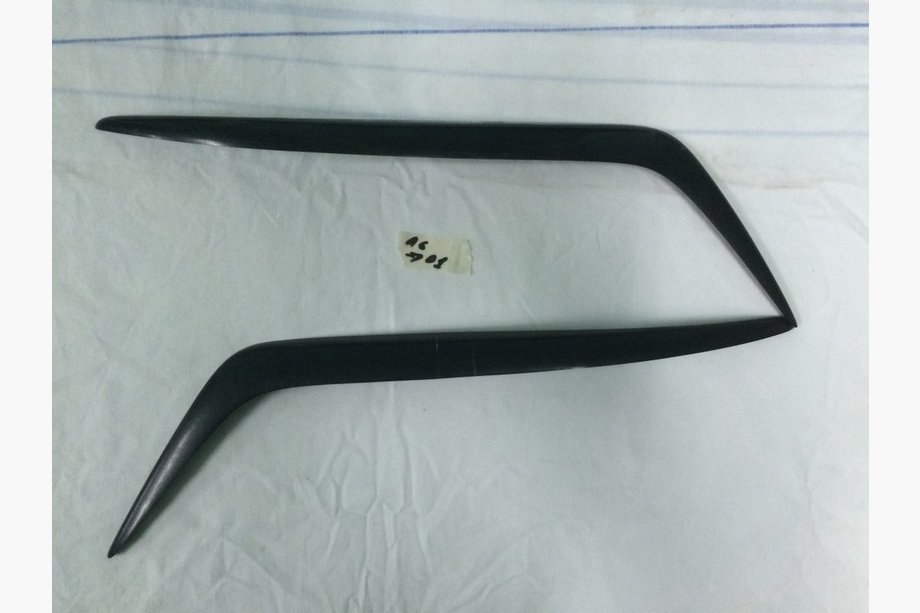Audi A6 C5 1997–2001 B-keus! Koplampwimpers (2 stuks, om te lakken) Image