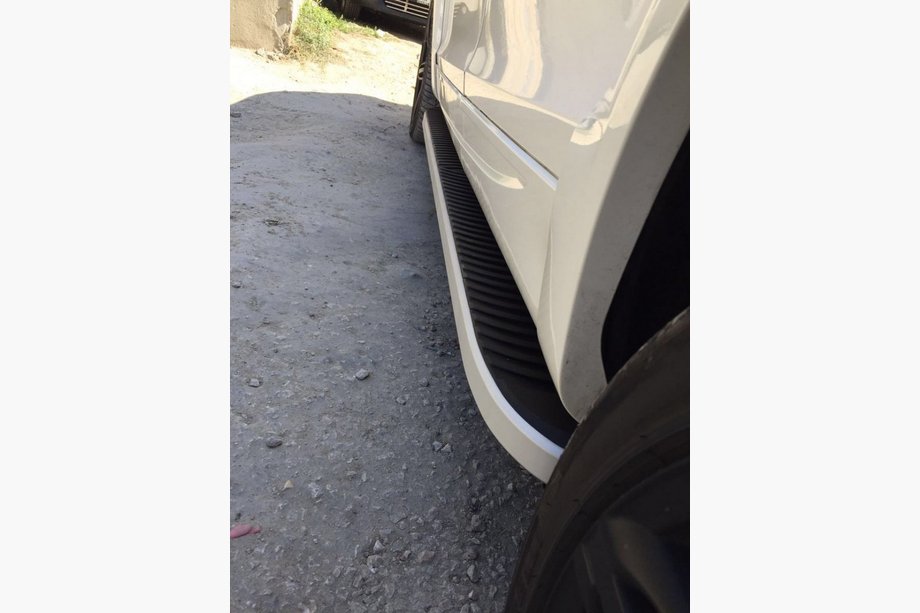 Volkswagen T5 Multivan 2003–2010 Tayga side steps (2 stuks, aluminium) Image
