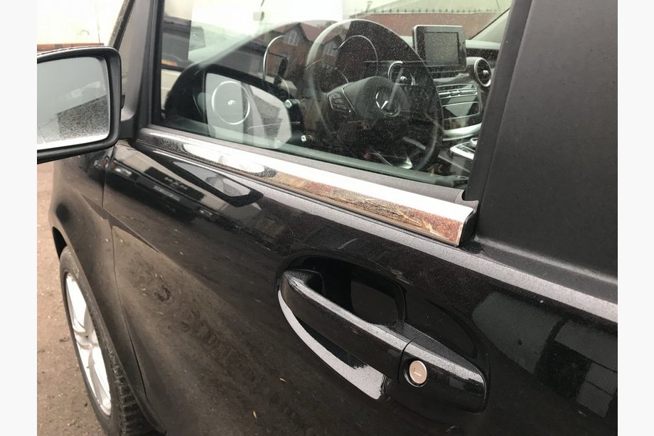Mercedes Vito/V-klasse W447 2014– Onderste raamsierlijsten (2 stuks, RVS) Carmos - Turks staal Image