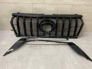 Toyota Land Cruiser Prado 150 2009–2023 Radiatorgrille 2017↗ LED (Zeus Black, met Black wenkbrauwen) foto 2