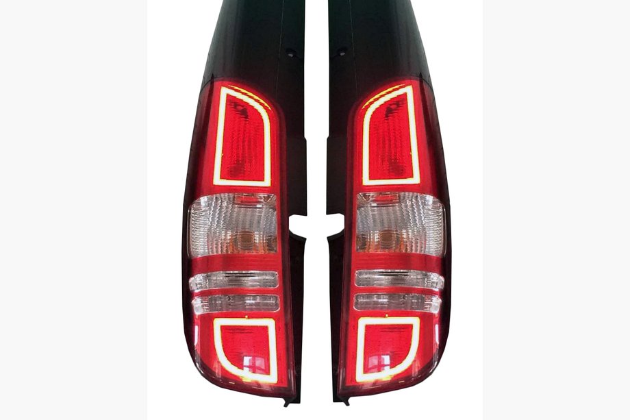 Mercedes Viano 2004–2014 Exclusief! Achterlichten met LED-positielichten Image