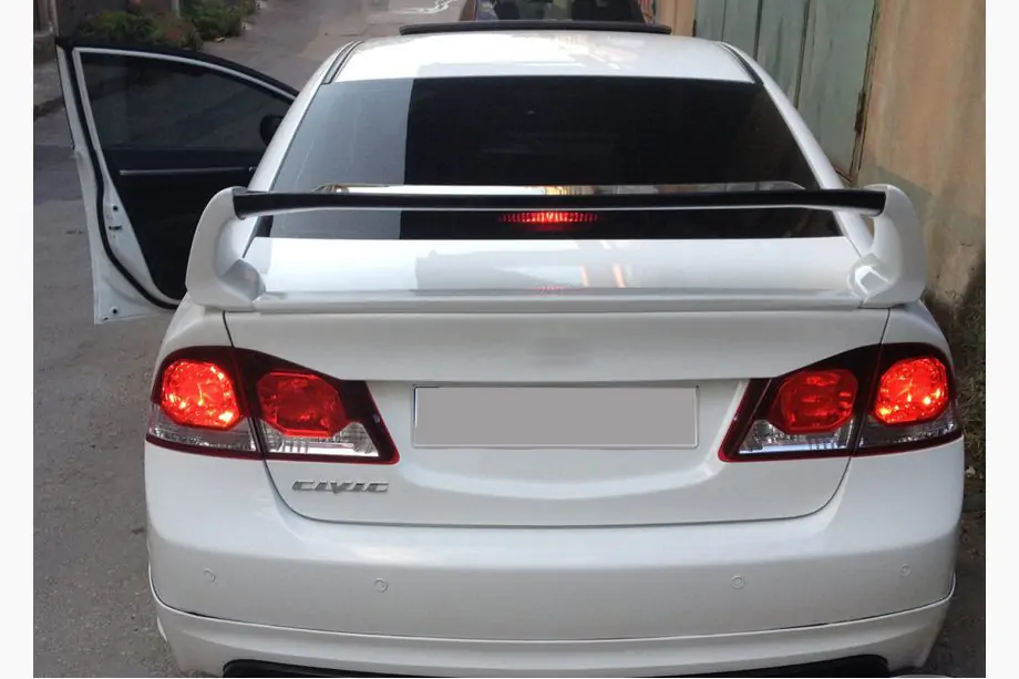 Honda Civic Sedan VIII 2006–2011 RR-Type spoiler (spuitklaar) Foto 5