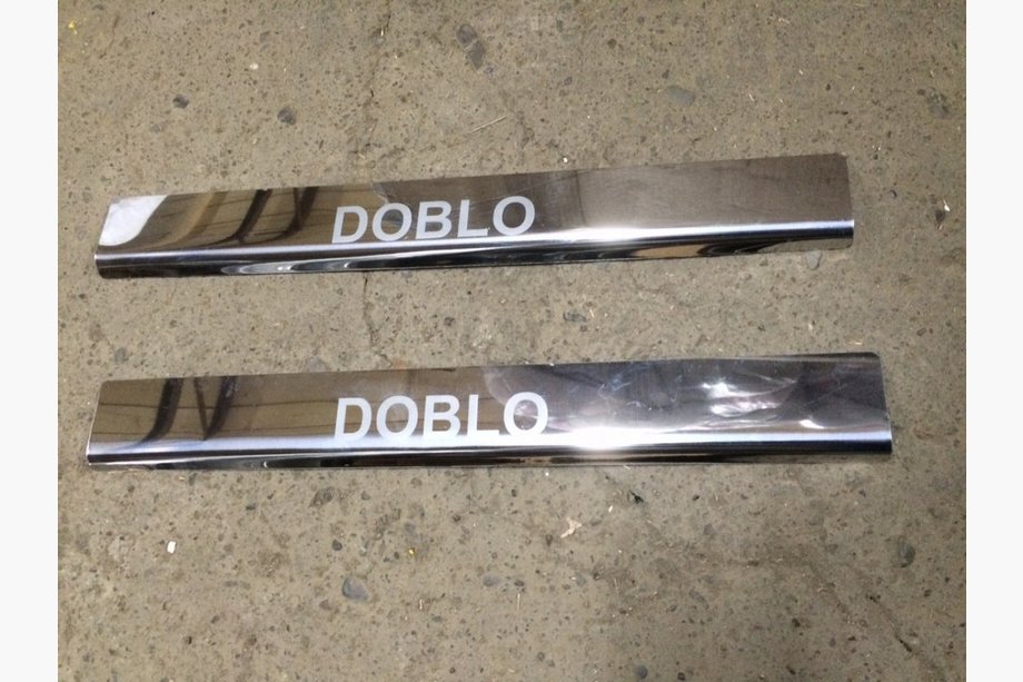 Fiat Doblo I 2005–2010 AFPRIJZING!!! Dorpellijsten voor deurdrempels (2 stuks, RVS) Image
