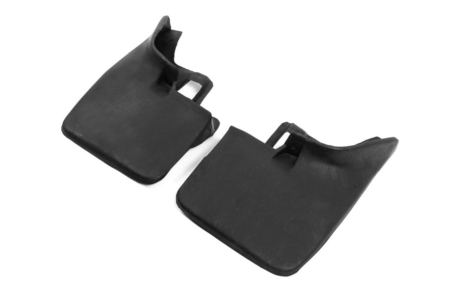 Nissan NP300 1999–2015 Voorste spatlappen (2 stuks) Foto 1