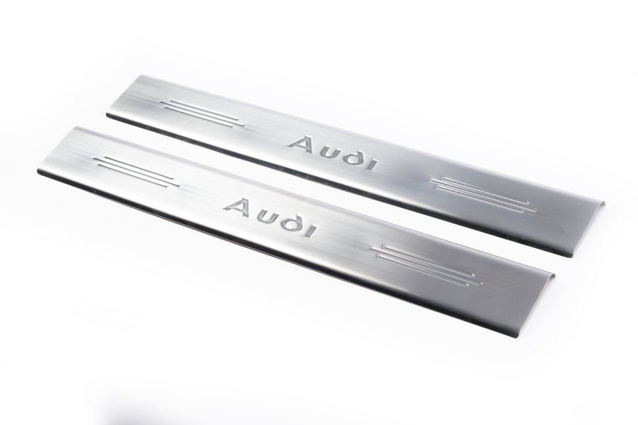 Audi TT 1998–2006 Chromen instaplijsten (2 stuks, Carmos) Image