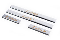 Hyundai I-20 2008–2012 Carmos V1 RVS instaplijsten (set 4 stuks) foto 1