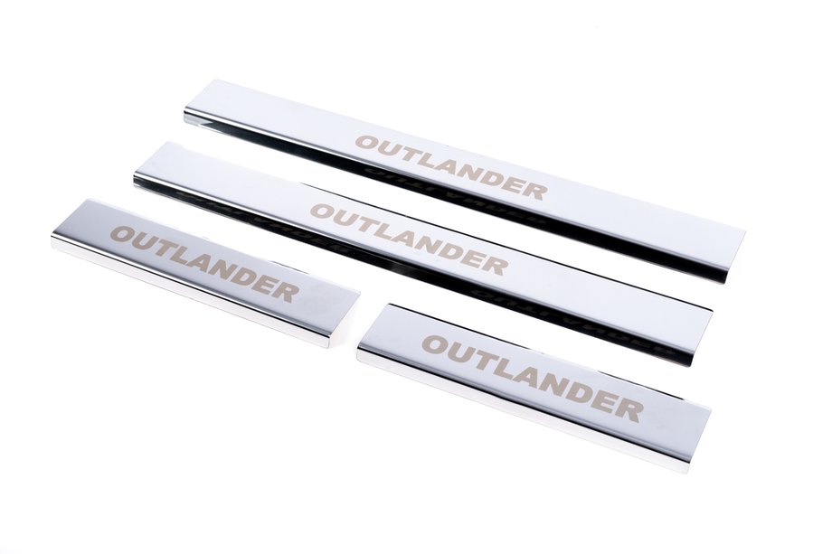 Mitsubishi Outlander 2006–2012 Carmos instaplijsten RVS (4 stuks) Image