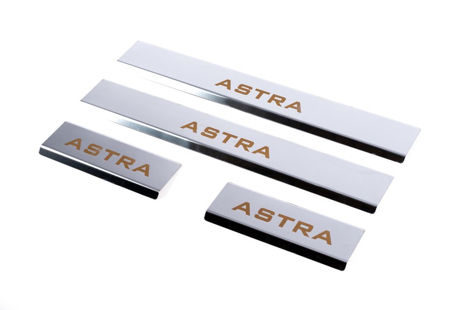 Opel Astra J 2009–2015 Carmos V1 RVS instaplijsten (set 4 stuks) Foto 1