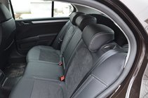 Skoda Superb 2009–2015 Stoelhoezen (2013↗, kunstleer↗alcantara, Elite) foto 3