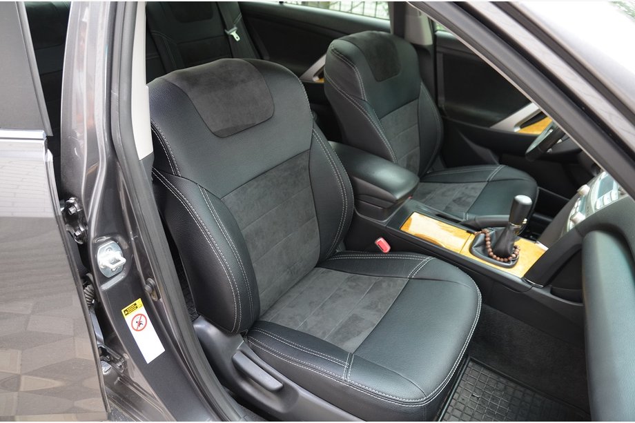 Toyota Venza 2008–2017 SoyuzAuto stoelhoezen in leatherlook Image