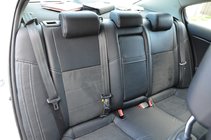 Toyota Avensis 2009–2018 Autostoelhoezen (kunstleer, Alcantara-alternatief) foto 3