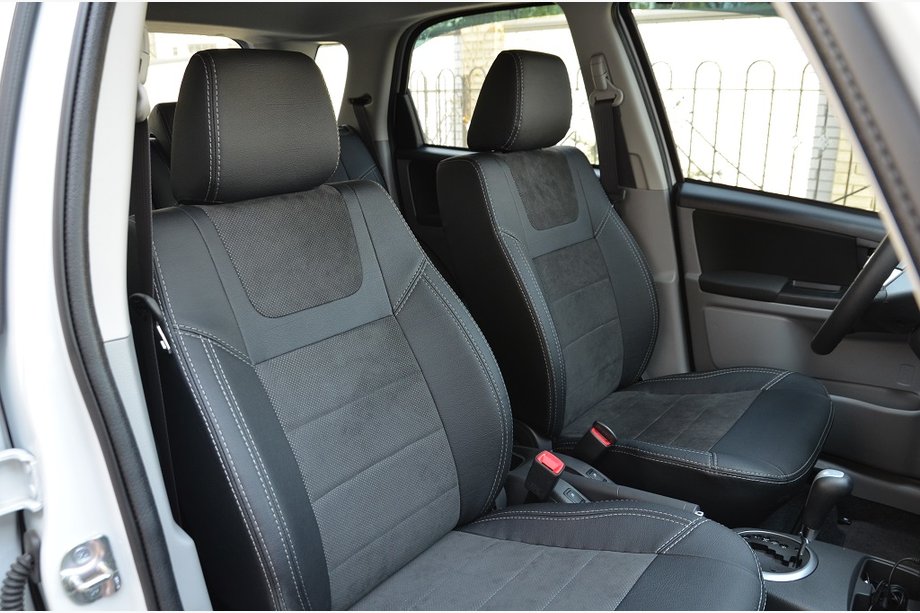 Suzuki SX4 2006–2013 SoyuzAuto stoelhoezen in leatherlook Image