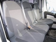 Renault Trafic 2015– Autostoelhoezen (stof + kunstleer, Premium) foto 2