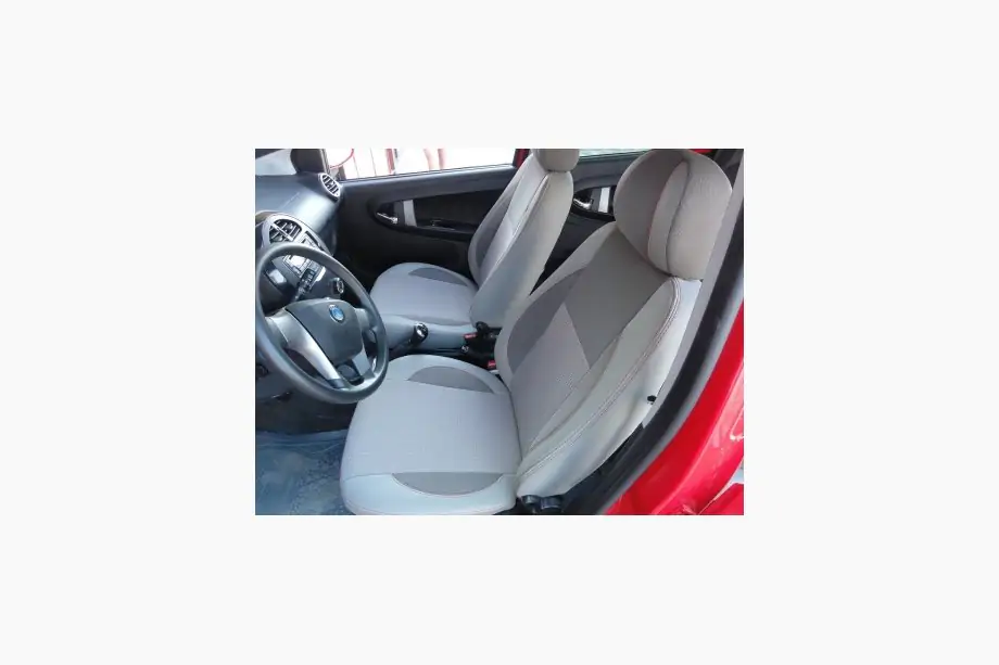 Geely LC Cross 2008–2016 Nieuw! Autostoelhoezen van eco-leer Brothers Premium Image