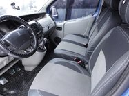 Nissan Primastar 2002–2014 Autostoelhoezen (kunstleer en stof, Premium) Voorstoelen 2+1 foto 1