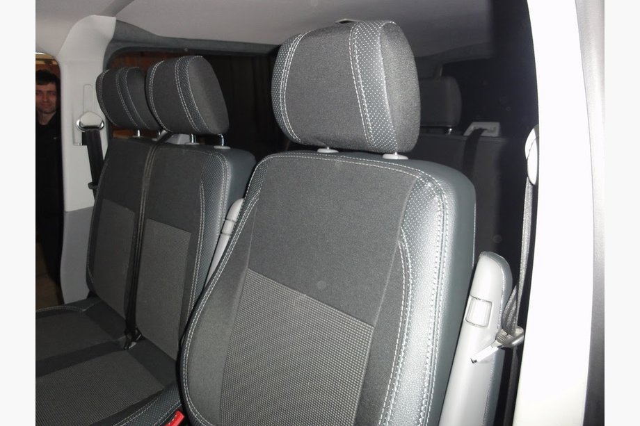 Volkswagen T5 Multivan 2003–2010 Autostoelhoezen (kunstleer↗stof, Premium) Image