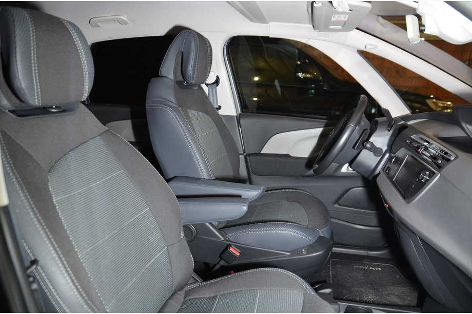 Citroen C-4 Picasso 2013–2022 Autostoelhoezen SoyuzAuto Premium van kunstleer Image