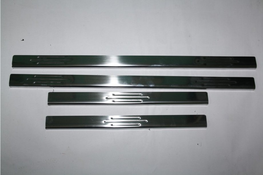 Chevrolet Lacetti 2003–2024 Smalle RVS instaplijsten (4 stuks) Image