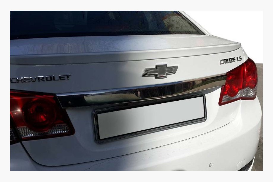 Chevrolet Cruze 2009–2015 RVS sierstrip boven het kenteken Carmos - Turks staal Image