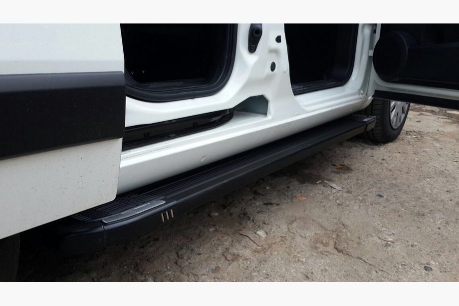 Citroen Nemo 2007–2017 Side steps Rainbow Black (set 2 st., aluminium profiel) Foto 7