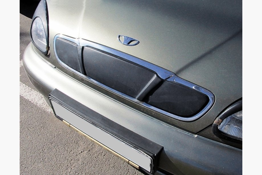 Chevrolet Lanos 1998–2017 UITVERKOOP!!! Winterafdekking voor grille (bovenste) Image