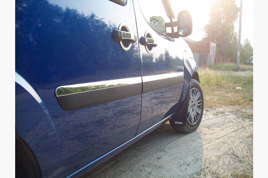 Fiat Doblo I 2005–2010 Deurstrips smal model (4 stuks, RVS) Carmos - Turks staal Foto 2