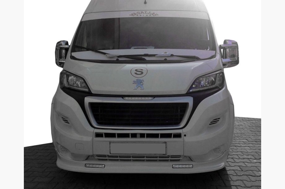 Fiat Ducato 2006–2025 Voorbumper lip spoiler 2014↗︎ (smal met LED, spuitklaar) Image