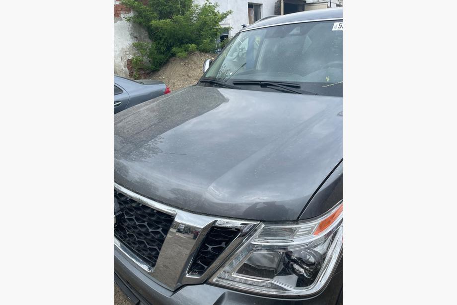 Nissan Patrol Y62 2010–2024 Motorkap (gebruikt, in perfecte staat, bouwjaar 2019) Image