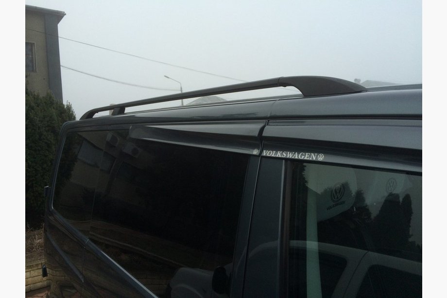 Volkswagen T5 Transporter 2003–2010 Zwarte dakrails Lange wielbasis, metalen voetjes Foto 3
