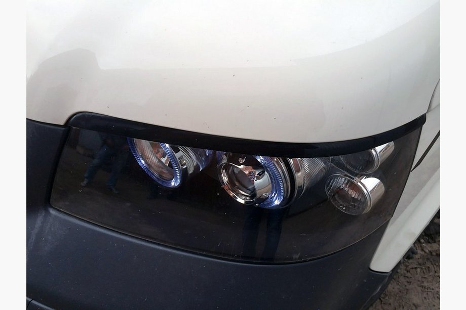 Volkswagen T5 Multivan 2003–2010 Koplampwimpers (set van 2, kunststof, zwart) Mat zwart Image