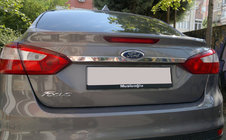 Ford Focus III 2011–2017 Brede sierlijst boven kenteken (RVS) foto 1