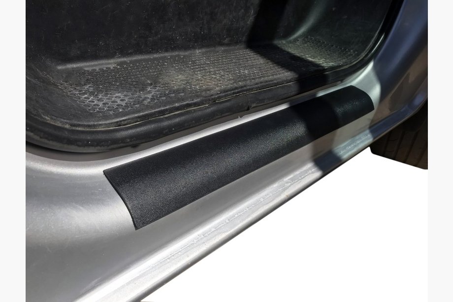 Opel Vivaro 2001–2015 ABS dorpelbeschermers (2 stuks, DDU) Mat Image