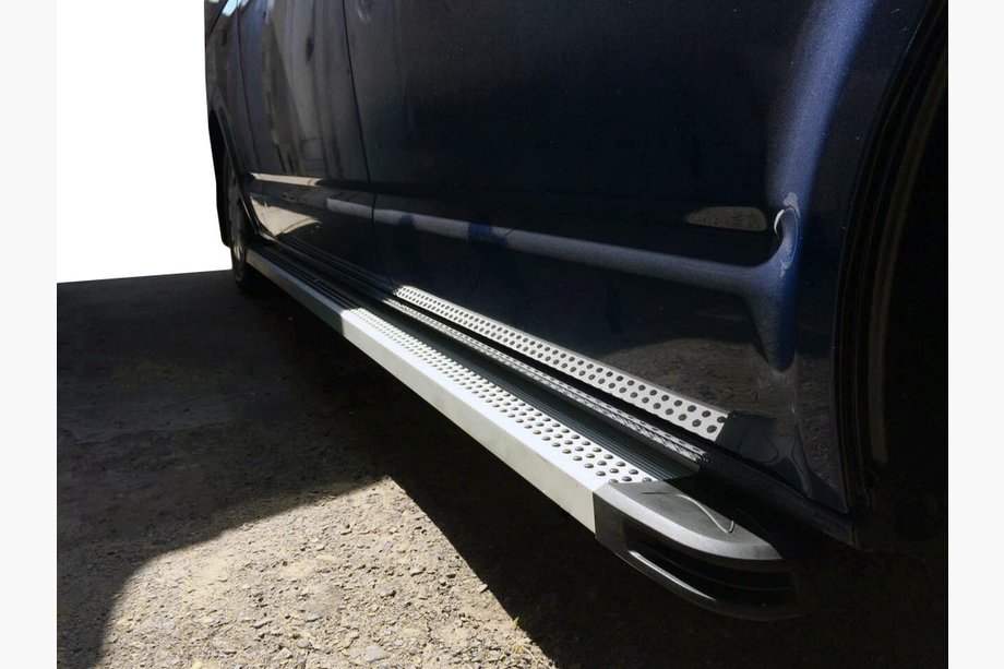 Volkswagen T5 Caravelle 2004–2010 Zijtreden Maya V2 (set van 2, aluminium) Image