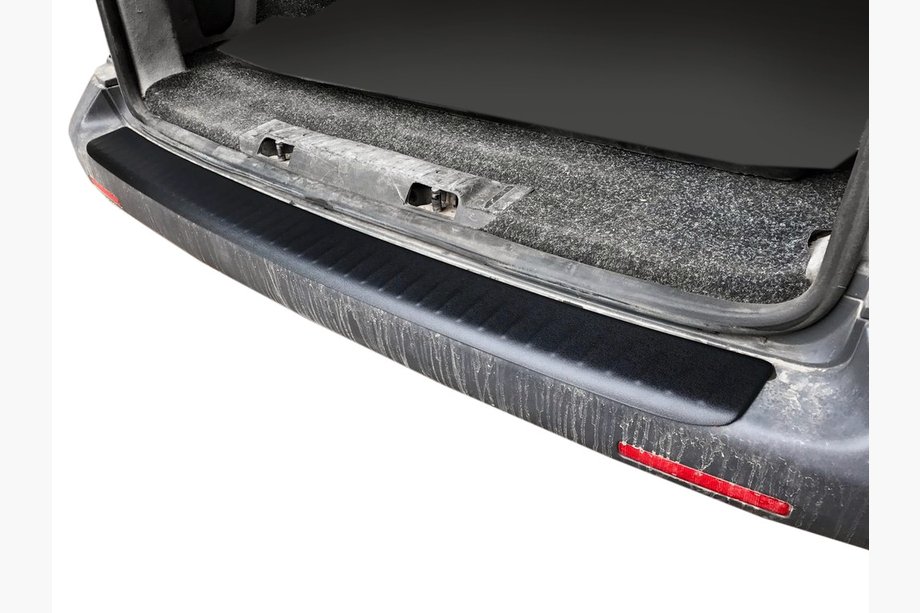 Volkswagen T5 Multivan 2003–2010 Achterbumperbeschermer met opstaande rand (ABS-kunststof) Image