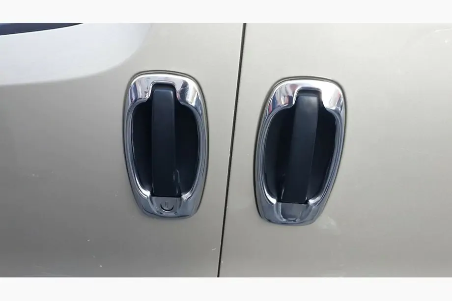 Fiat Fiorino/Qubo 2008–2024 Deurgreep omlijsting (4 st., RVS) Image