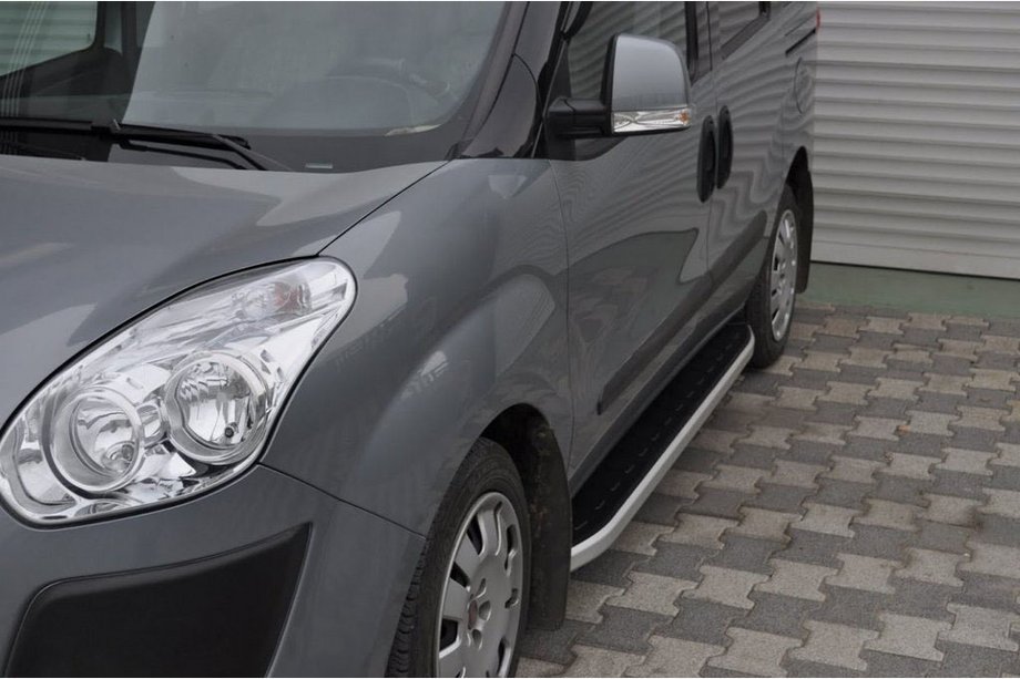 Fiat Doblo II 2010–2022 Fullmond side steps (2 stuks, aluminium) Standaard basis Foto 2