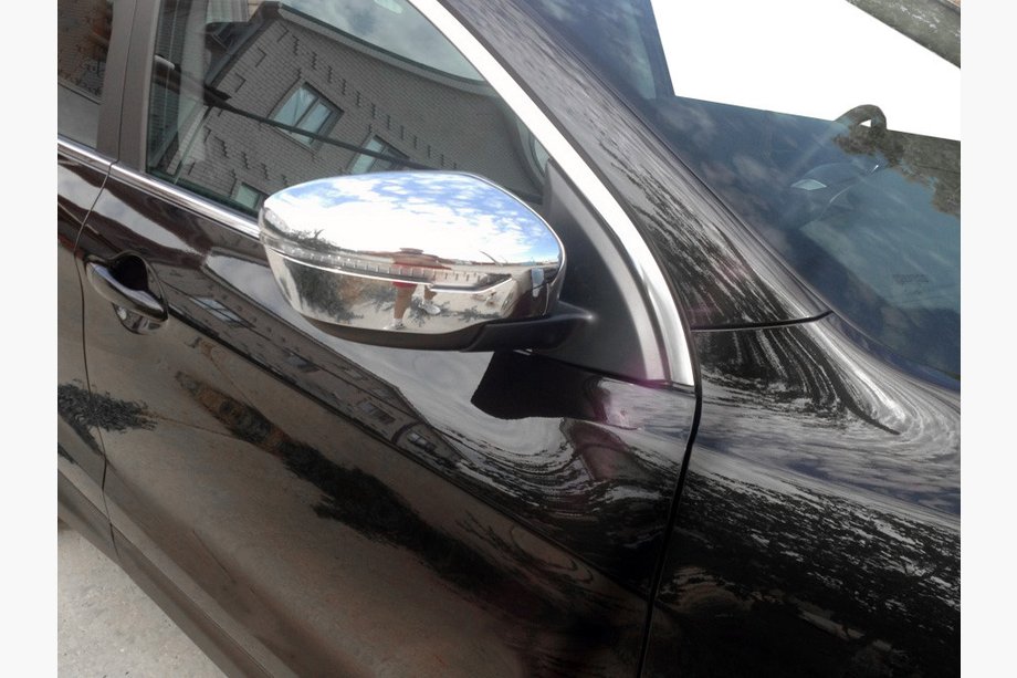 Nissan Qashqai 2014–2021 Chromen spiegelkappen (set van 2, kunststof) Image