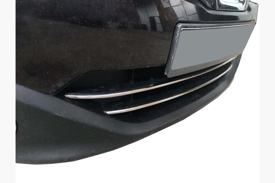 Nissan Qashqai 2010–2014 Afgeprijsd! Sierstrips voor de onderste grille (2 stuks, RVS) Image