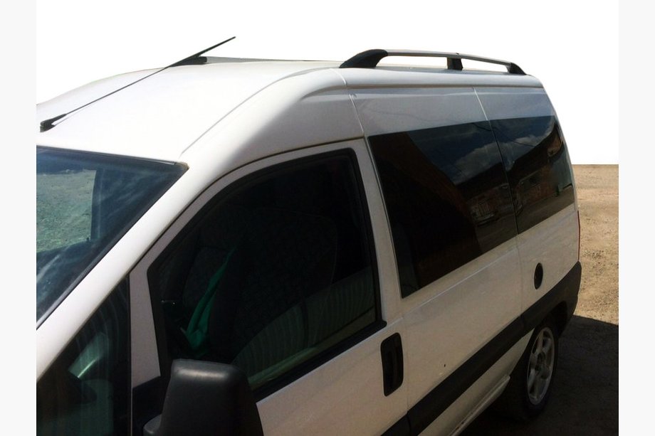Citroen Jumpy 1996–2007 Dakrails mat grijs (kunststof voeten) Image