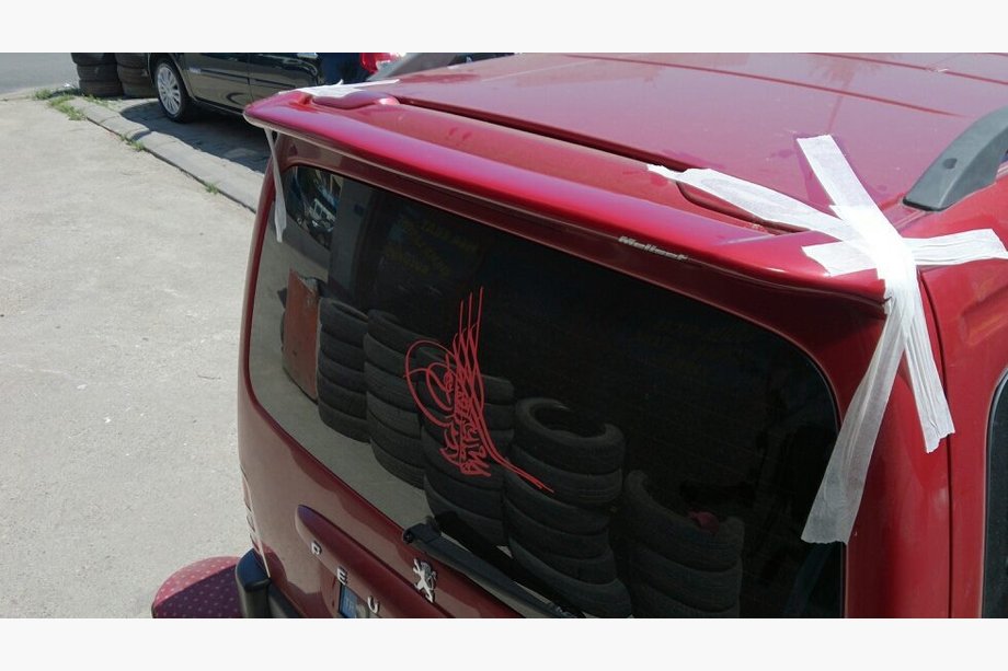 Citroen Berlingo 1996–2008 Anatomic spoiler (spuitklaar) Foto 2