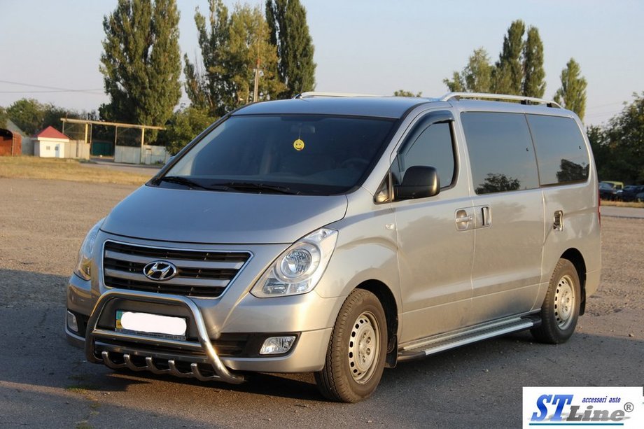 Hyundai H300, H1, Starex 2008–2020 Zijtreden RedLine Black (2 stuks, aluminium) Foto 2